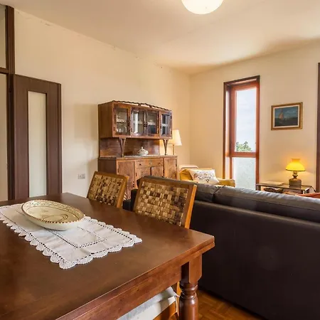 Attico Panoramico Lägenhet Brunate