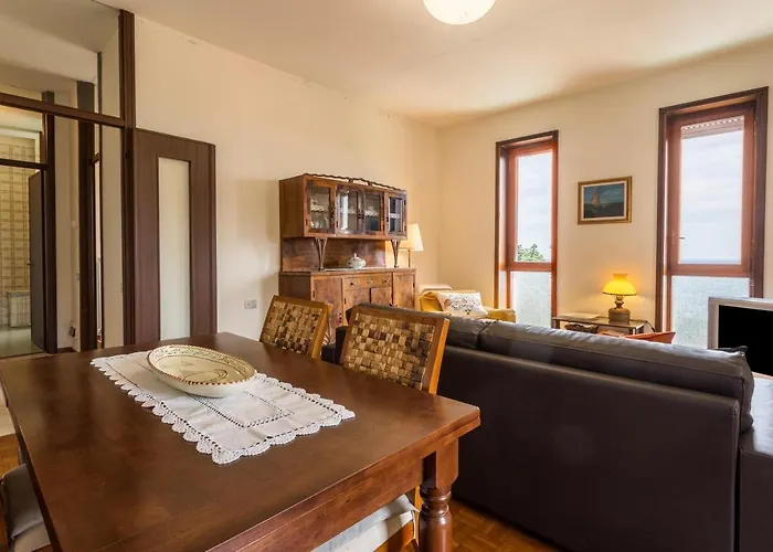 Attico Panoramico Apartment Brunate