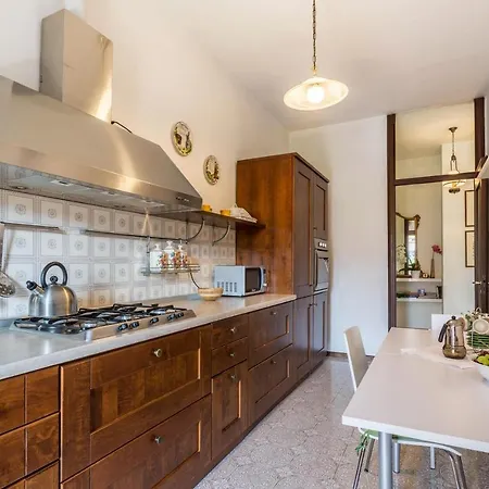 Attico Panoramico Брунате