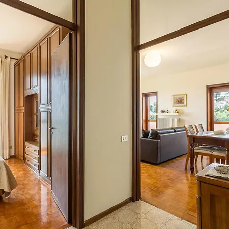 Attico Panoramico Брунате