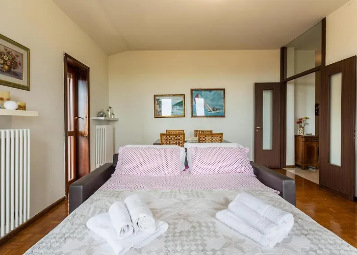 Attico Panoramico Apartmán Brunate